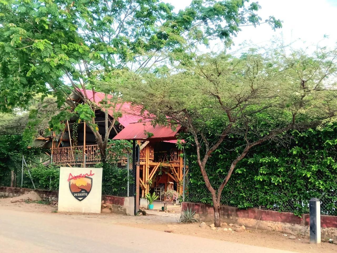Avani Del Desierto Villavieja Esterno foto