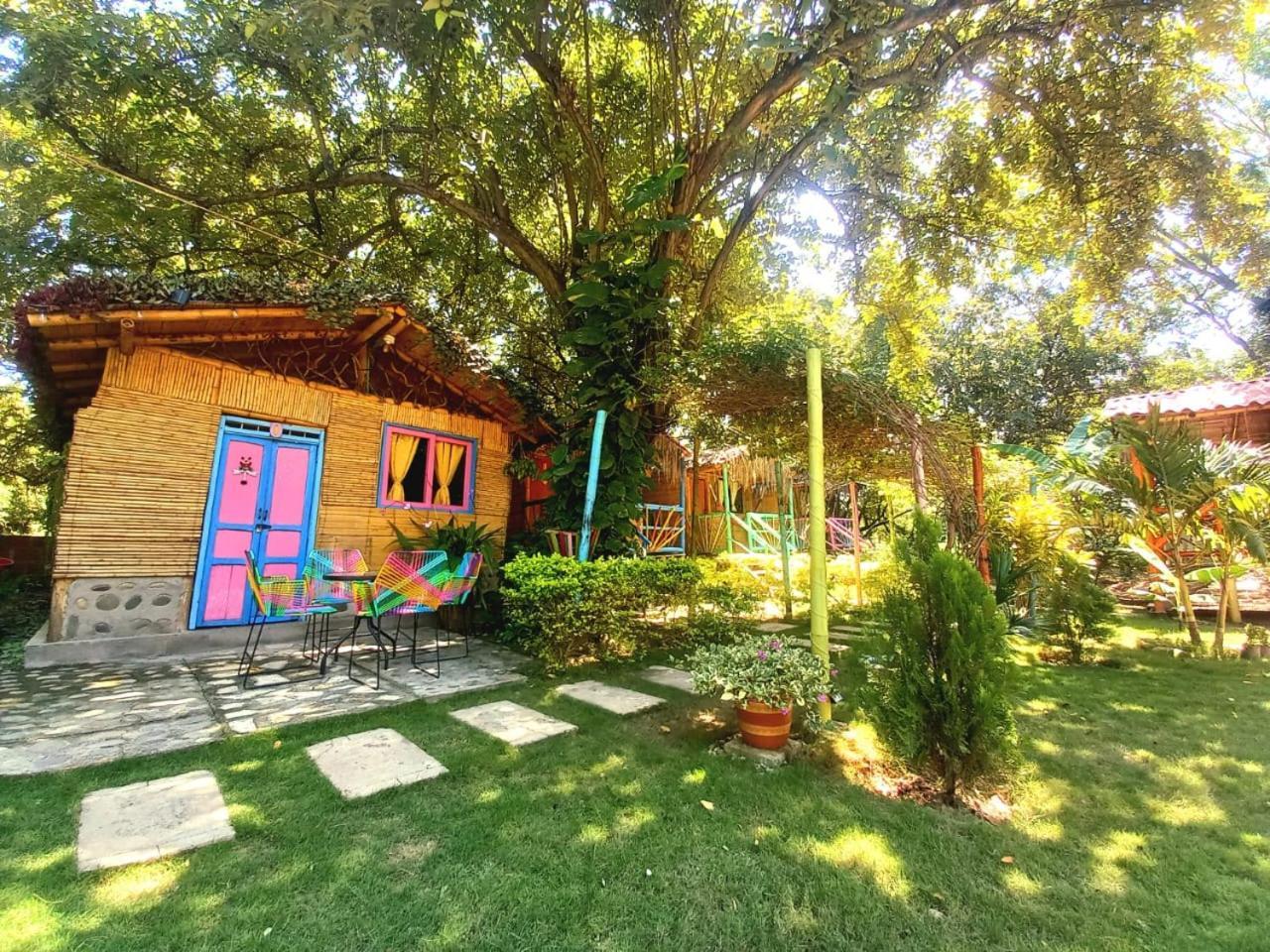 Avani Del Desierto Villavieja Esterno foto